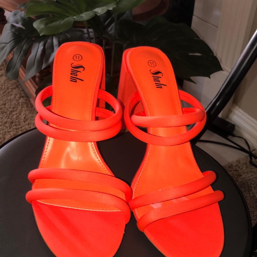 Orange HEELS